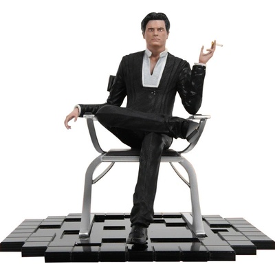 Mass Effect Statue Illusive Man 22 cm, 1103262