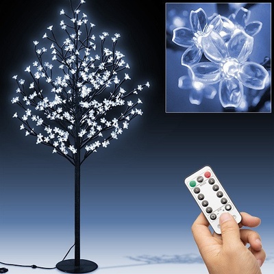 Goleto Dekorační svítící LED třešeň 220 cm 220 LED + dálkové ovládání | studená bílá