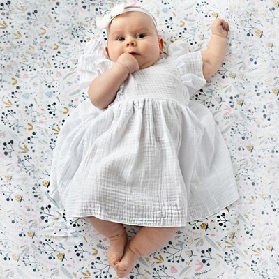 Baby Nellys 2-dielna sada mušelínove šatočky čelenka biela
