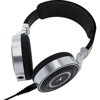 AKG K267