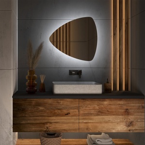 Daramio Триъгълно огледало с LED осветление G12 65x59, 5 cm
