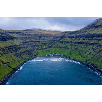 DIMEX ART s. r. o Флизелинов фототапет село на брега 375 x 250 см