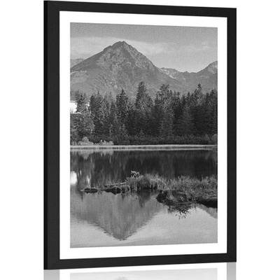Plakát s paspartou nádherné panorama hor u jezera v černobílém provedení - 40x60 silver