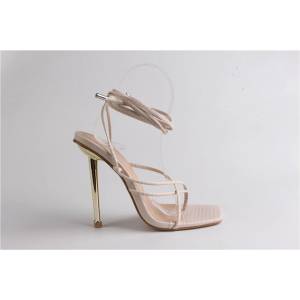 Chic Сандали Chic Women's Strappy Flat Sandal - Cream