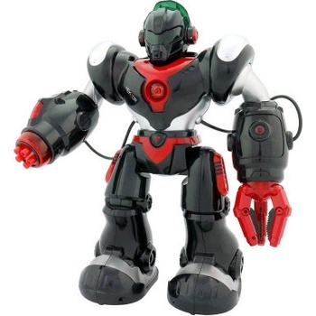 MaDe robot Hektor mluví česky a rapuje