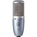 AKG P 220