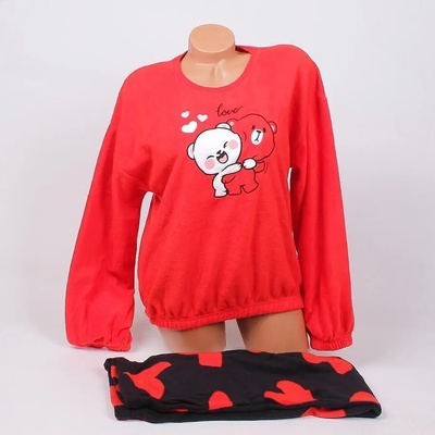 Поларена пижама в червено и черно с мечета