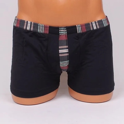 Мъжки боксер в черен цвят с шарен ластик