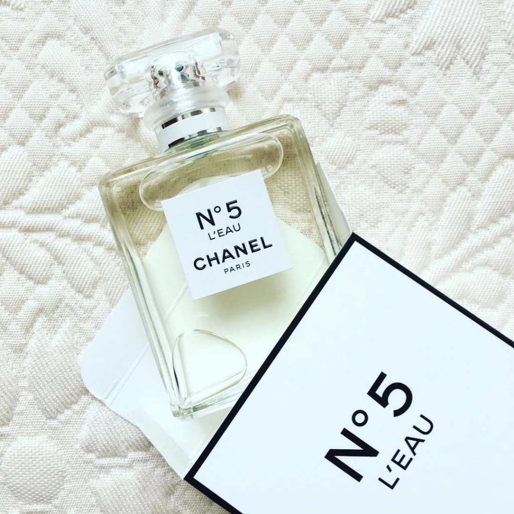 Chanel No. 5 L´Eau Toaletná voda dámska 50 ml od 79,9 € - Heureka.sk