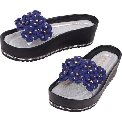 Модни дамски чехли със сини цветя и камъчета