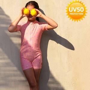  Fresk: Цял детски бански костюм с UV50 защита - Summer fruit (FR-SW2502-55-86)
