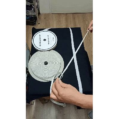 Zip elastický 30 mm barva bílá, metráž