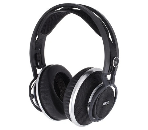 AKG K 812