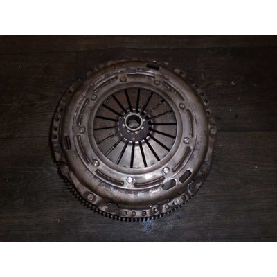 spojka VW Passat B6 3C0 2,0 TDi BMP 103 KW 03G105266AD 03G105266BN