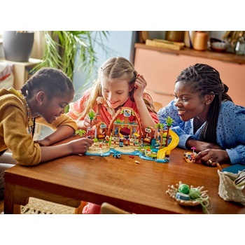 Image 1 of LEGO® Friends - Family Vacation Beach Resort (42673)