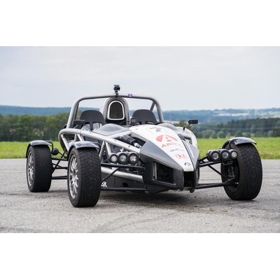 Jízda v Ariel Atom 3,5 na okruhu na Vysočině