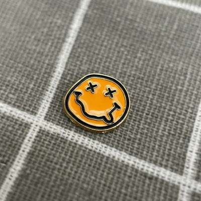 Pinarna Smiley xx eyes Smajlík s xx očíčkama