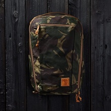 Evergoods x Carryology Panel Travel Bag Griffin Edition waxed camo 26l