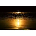 DIMEX ART Флизелинов фототапет лунна светлина върху вода 375 x 250 см
