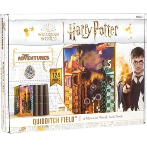 Revell Сглобяем стопер за книги Revell Harry Potter Quidditch Field Booknook, 124 части