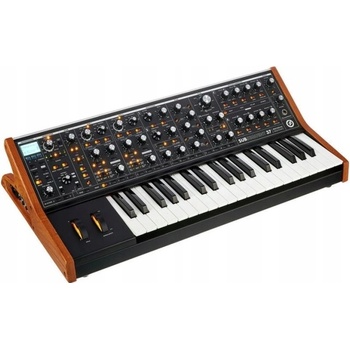Moog SUB 37