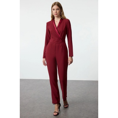Trendyol Limited Edition Long Claret Red Satin Collar Detailed Woven Jumpsuit tmavě červený