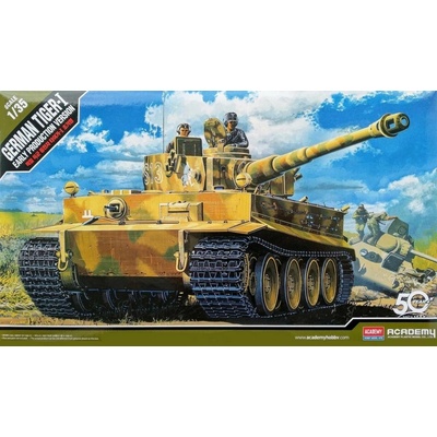Academy Tiger I Early w full interior kit 1:35