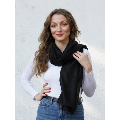 Šála černá