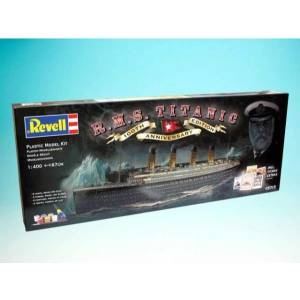 Revell Подаръчен комплект 05715 - r. m. s. Титаник - 100-годишно юбилейно издание (1: 400)