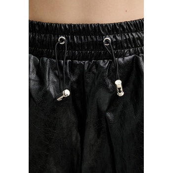 Silvian Heach Къс панталон Silvian Heach VRENIN (GPP26118SH)