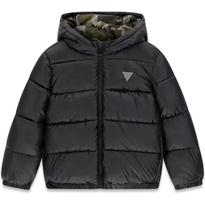 GUESS Зимно яке за момче в черен цвят с лого Guess