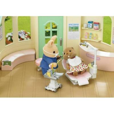 EPOCH Фигурки на Герои Sylvanian Families SYLVANIAN FAMILIES 5095 Dentist And Accessories