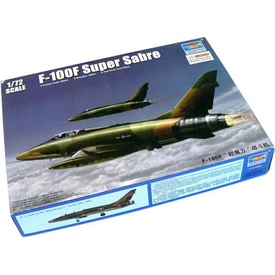 Trumpeter North American F-100F Super Sabre 1:72