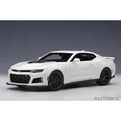 Chevrolet Camaro ZL1 2017 bílá AUTOart 1:18