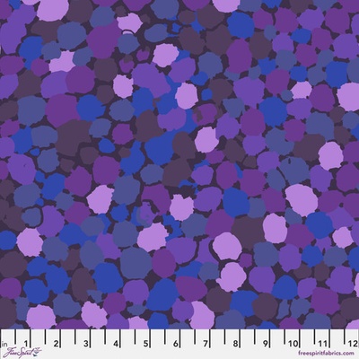 Bavlněná látka puntíkovaná fialová | Brandon Mably – Reflections