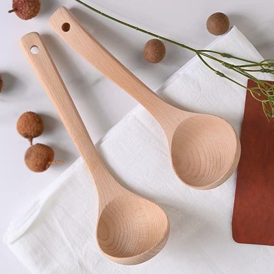 Dřevěná kuchyňská naběračka – Zboží Dáma