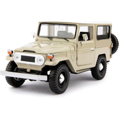 Maisto Maisto Toyota Land Cruiser FJ40 1960 béžová 1:36