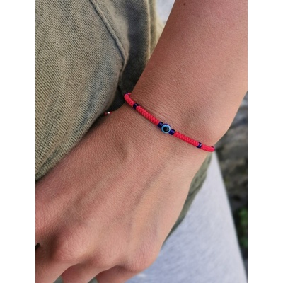 Червен конец със синьо око (ДСГ18)