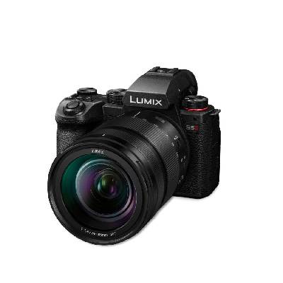 Panasonic Lumix DC-S5II + 24-105mm f/4 Macro OIS