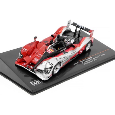 IXO Audi R15 TDi 9 LMP1 Winner Le Mans 2010 M. Rockenfeller / T. Bernhard / R. Dumas 1:43