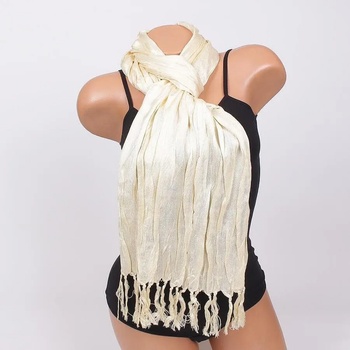 Image 1 of Нежен шал в цвят ванилия с ресни