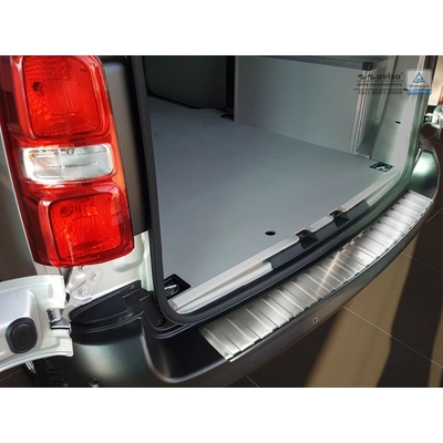 Avisa Ochranná lišta hrany kufra Citroen SpaceTourer 2016- (plastový nárazník, otočné dvere)