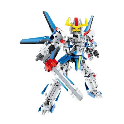 - Конструктор боен робот 641 части (TED0044)