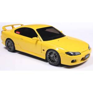 Solido 1: 18 nissan silvia (s15) spec-r aero lightning ЖЪЛТО