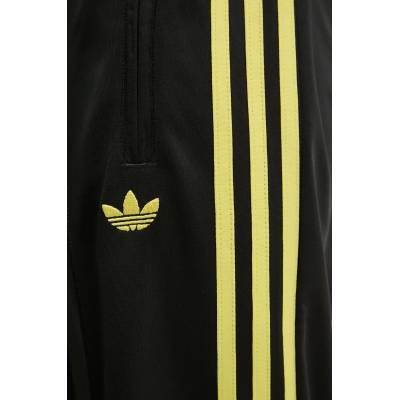 adidas Originals Спортен панталон adidas Originals Firebird в черно с апликация JP2310 (JP2310)