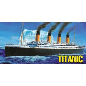 HobbyBoss Лайнер RMS Titanic (Renew) 1; 550 (381305)