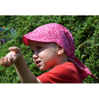 plátěná čepice pirátka s kšiltem Růžičky