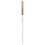 Luvia Cosmetics Elegance Precision Blender четка за нанасяне на сенки за очи 327