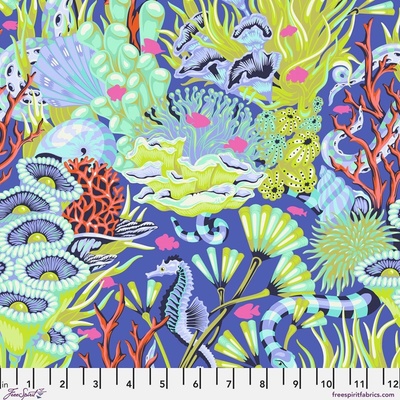 Bavlněná látka moře modrá | Tula Pink – Floral Reef – Reef What You Sew