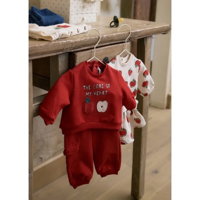 Mayoral Комплект трико 4 части за новородено момиче в червен цвят ябълки Mayoral